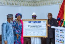 Distinction : le président de l’ONASUR-E, Dr Sékou Koureissy Condé, honoré pour son engagement au service de l’État.